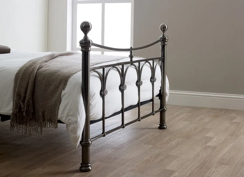 Gamma Metal Bed