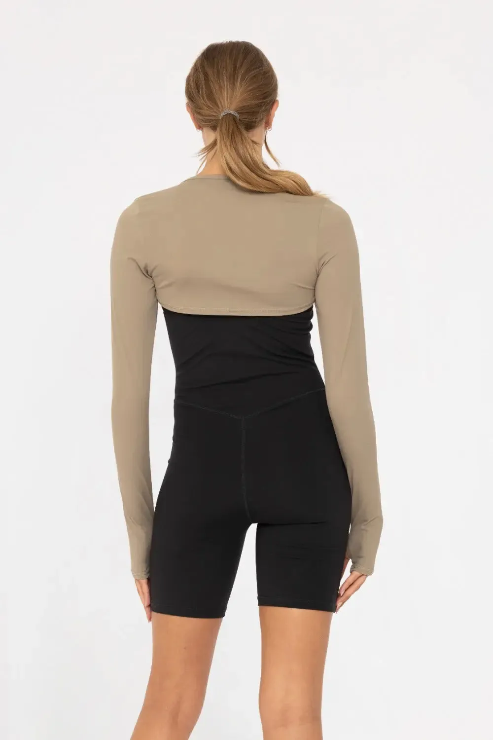Mono B L/S Mini Shrug w/Thumbholes – Lightweight, Stretchy & Perfect for Layering