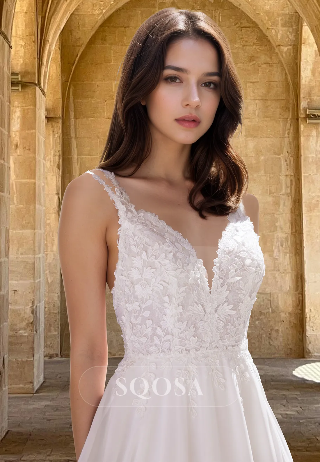 Spaghetti Straps Deep V-Neck Sleeveless Beaded Bride Gowns Lace Applique Pleated A-Line Wedding Dress