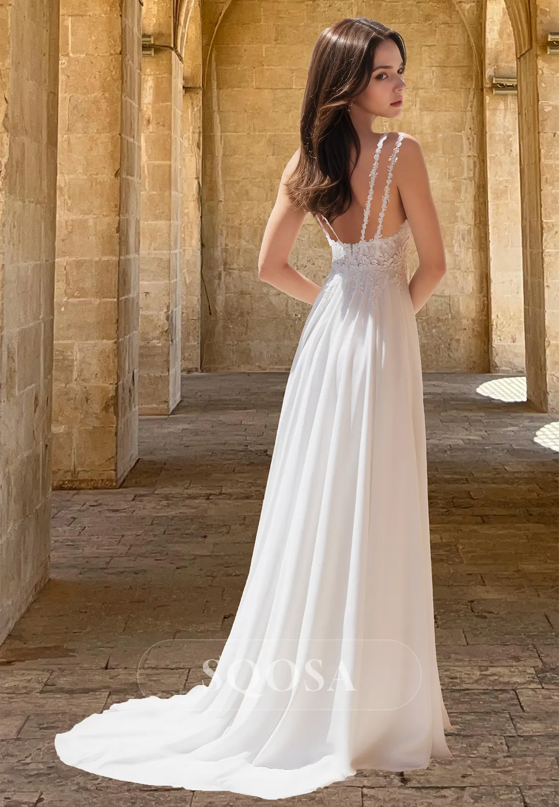 Spaghetti Straps Deep V-Neck Sleeveless Beaded Bride Gowns Lace Applique Pleated A-Line Wedding Dress
