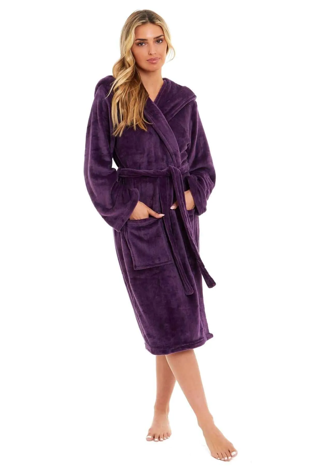 Women's Super Soft Plush Fleece Hooded Bathrobe Fluffy Velvet Loungewear Long Sleeve Cosy Winter Dressing Gown Spa Essential by Daisy Dreamer